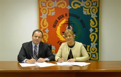 Firma de Convenio con Editorial Tirant Lo Blanch