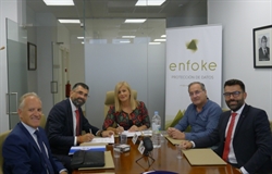 Firma de acuerdo de colaboracion con Enfoke Protección de Datos, S.L.