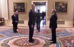 O Rey recibe ao Consello Xeral polo Centenario da profesión